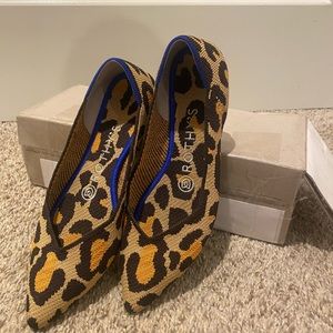 Rothy’s The Point- Big Cat 6.5 in like new condition